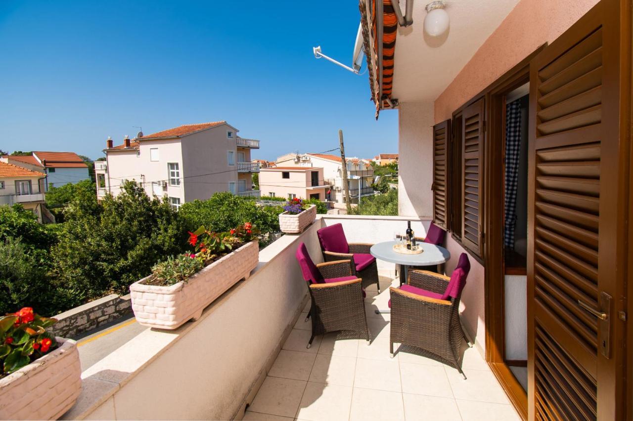 Apartments Happy Place Vodice Kültér fotó